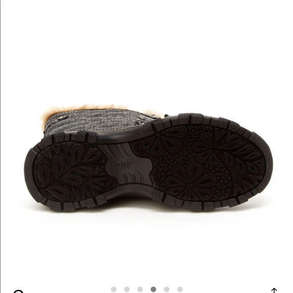 Winter boot - Picture 3 of 11